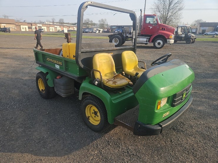 john-deere-progator-2030-image-7