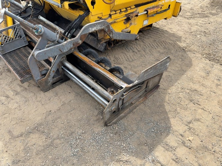 2005-gehl-1648-image-18