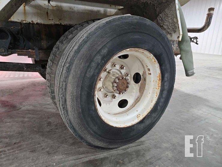 2000-ford-f650-sd-image-25