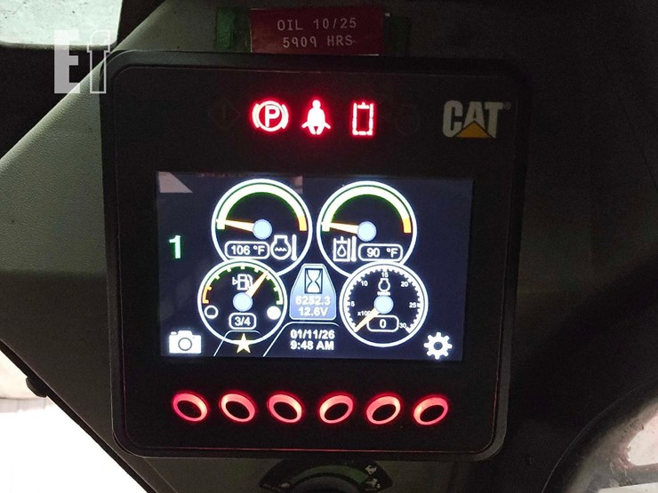 2021-caterpillar-226d3-image-21