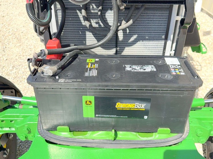 2004-john-deere-7320-image-38