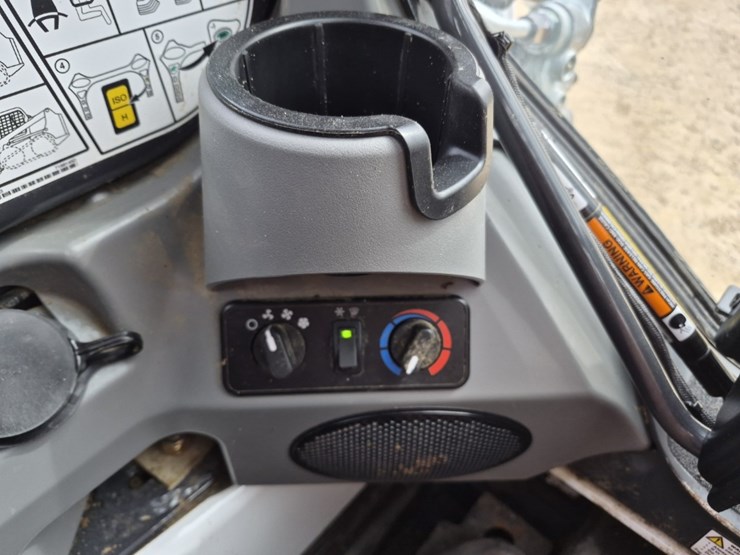 2024-bobcat-s450-image-16