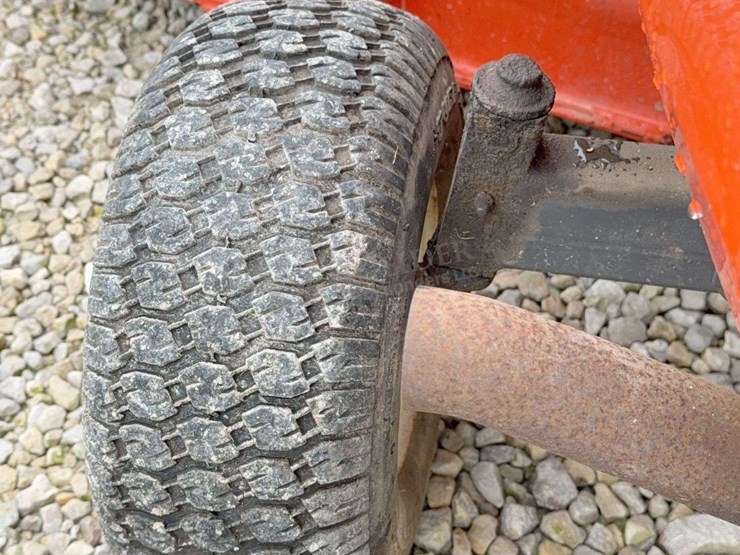 1997-kubota-t1760-image-12