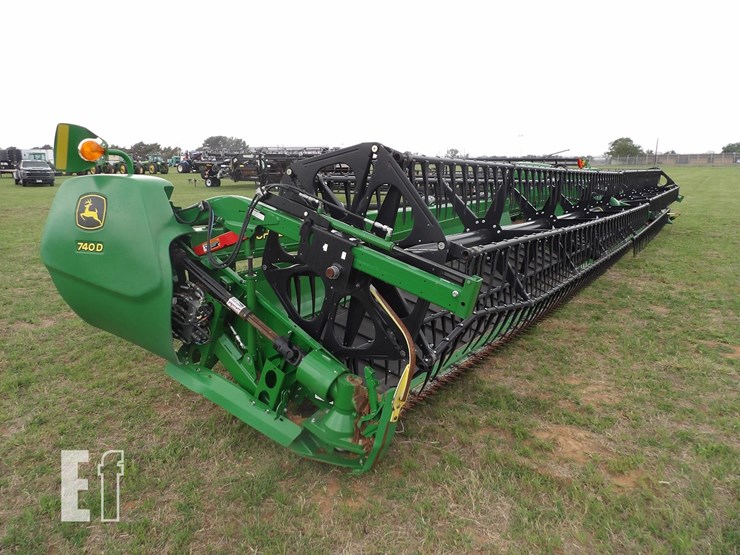 2023-john-deere-740d-image-3