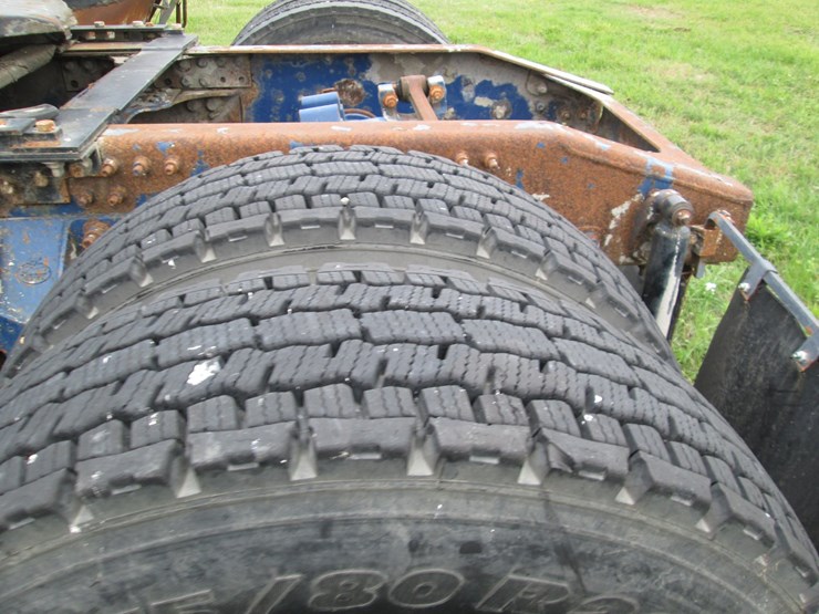 #46168-•-inop-2006-mack-613-vision-t/a-daycab-truck-tractor-1m1ak06yx6n010204-image-8