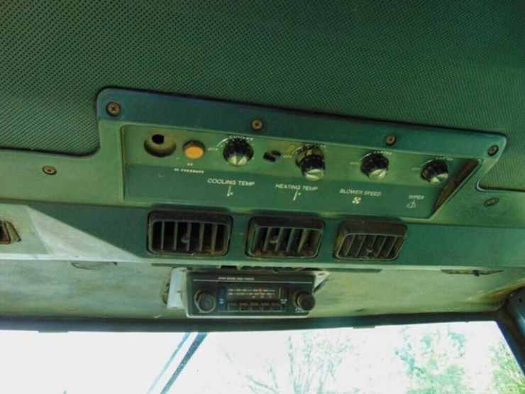 john-deere-7720-titan-image-30