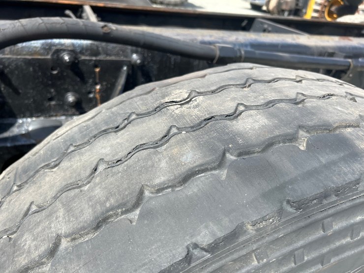 1999-mack-cl713-image-88