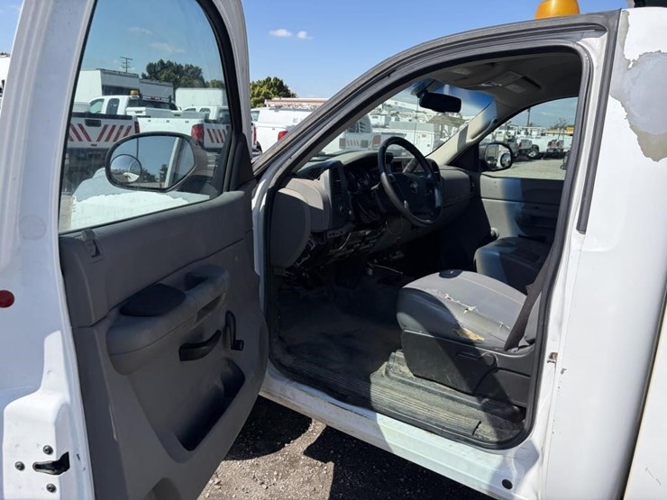 2008-chevrolet-silverado-2500-image-10