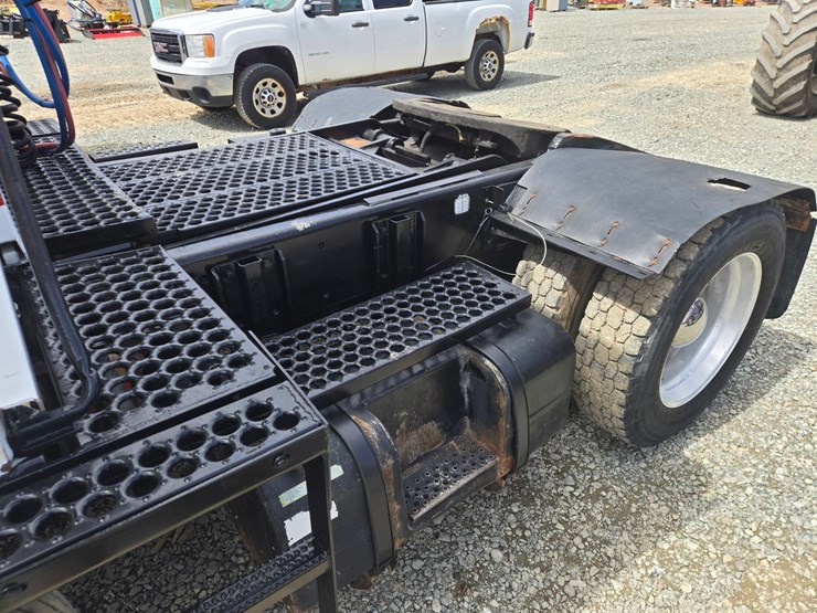 caterpillar-3116-image-25