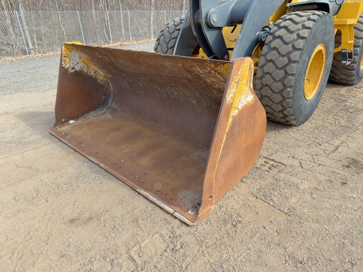 2018-deere-544k-image-9