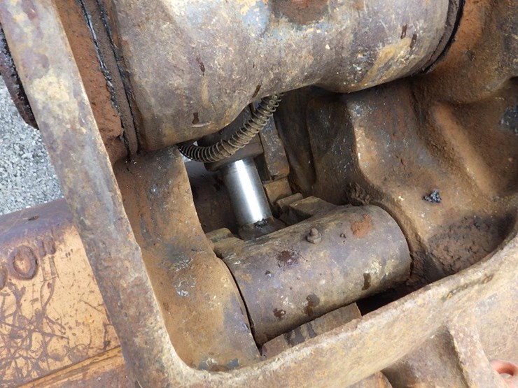 2014-case-cx145c-image-23