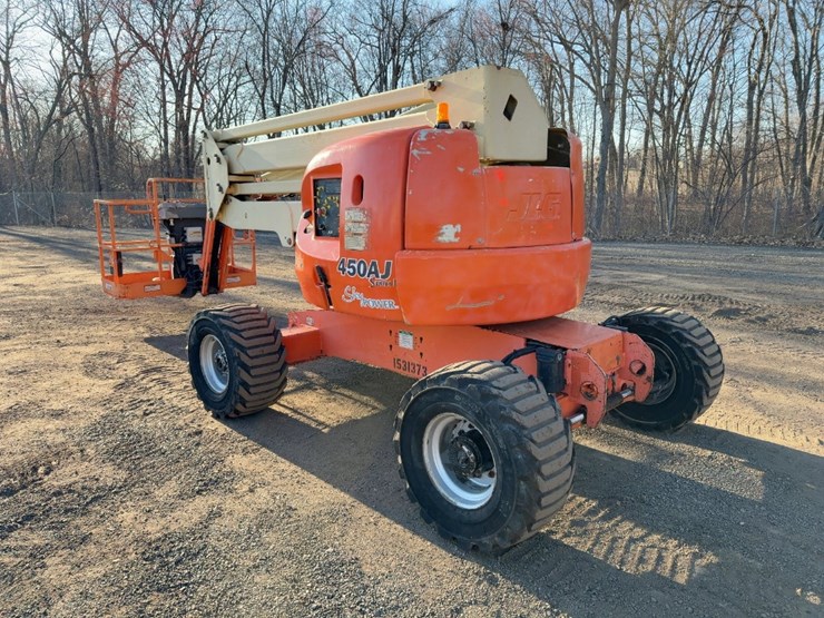 2014-jlg-450aj-image-3