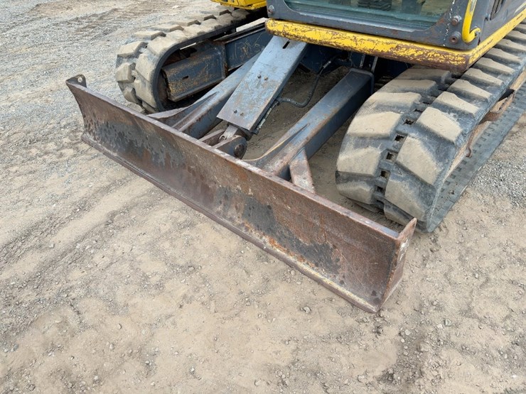 2017-kobelco-sk75sr-3e-image-16