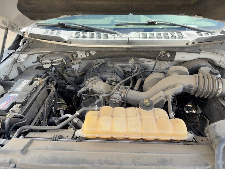 2016-ford-f150-xl-image-13