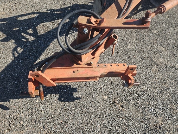 international-730-image-7