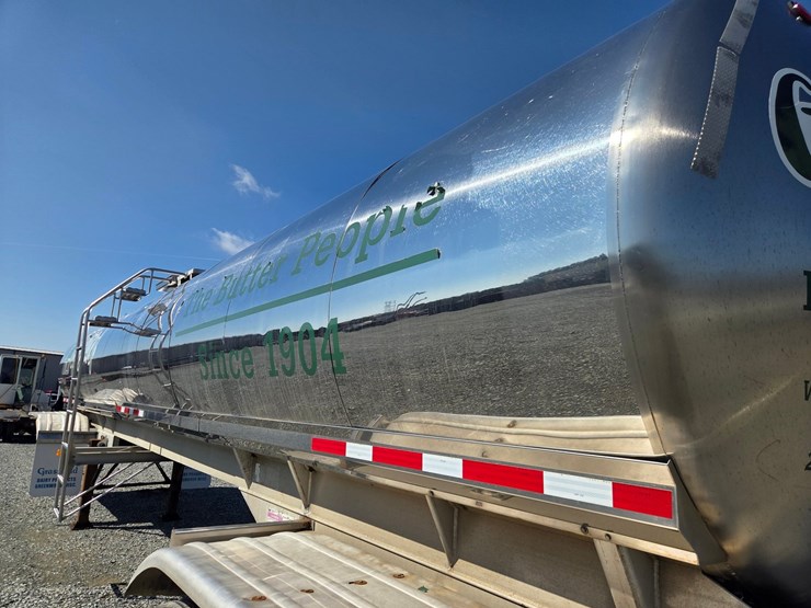 1978-walker-tanker-image-16