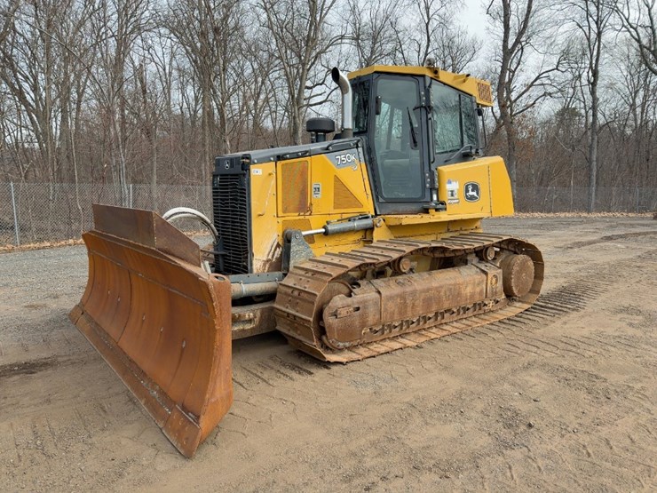 2014-deere-750k-lgp-image-1