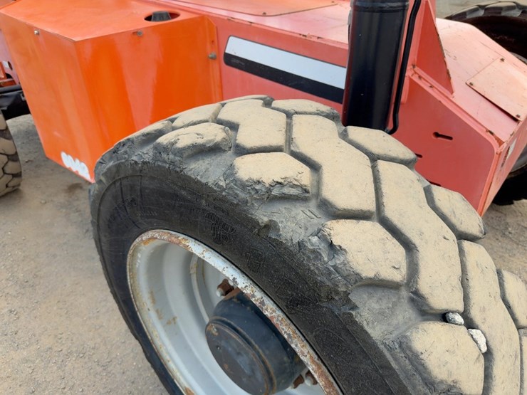 2015-sky-trak-6042-image-9