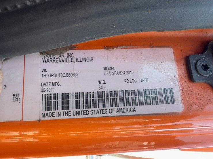 2012-international-7600-image-30