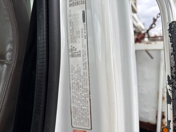 2010-massey-ferguson-8-image-110