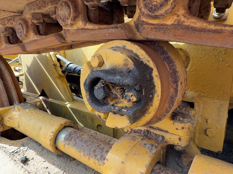 1983-deere-350c-image-23