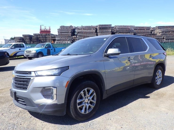 2023-chevrolet-traverse-image-1