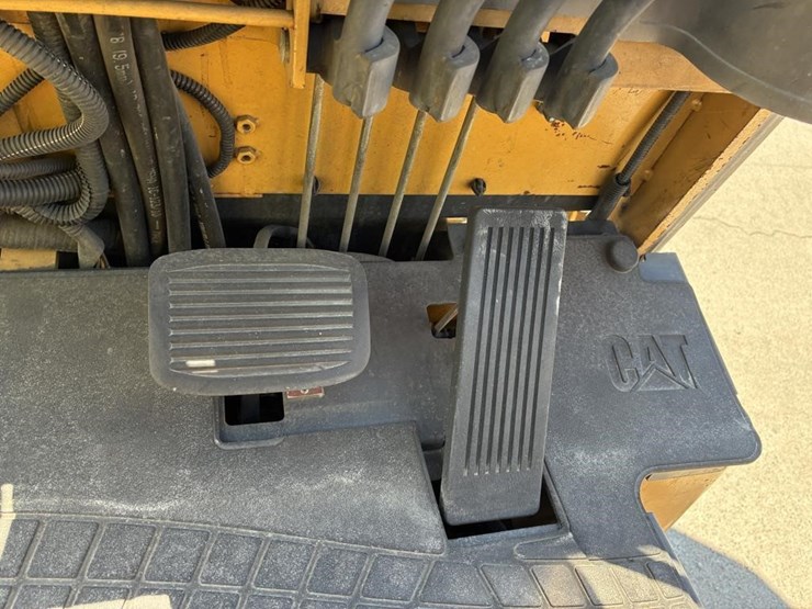 caterpillar-ec18k-image-17