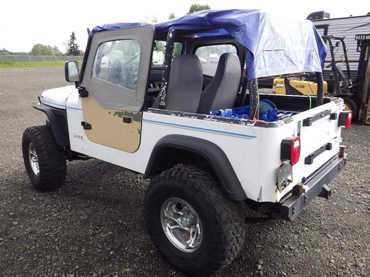 1992-jeep-wrangler-image-7