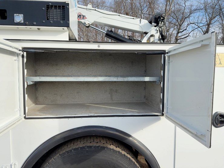 2017-kenworth-t270-image-16