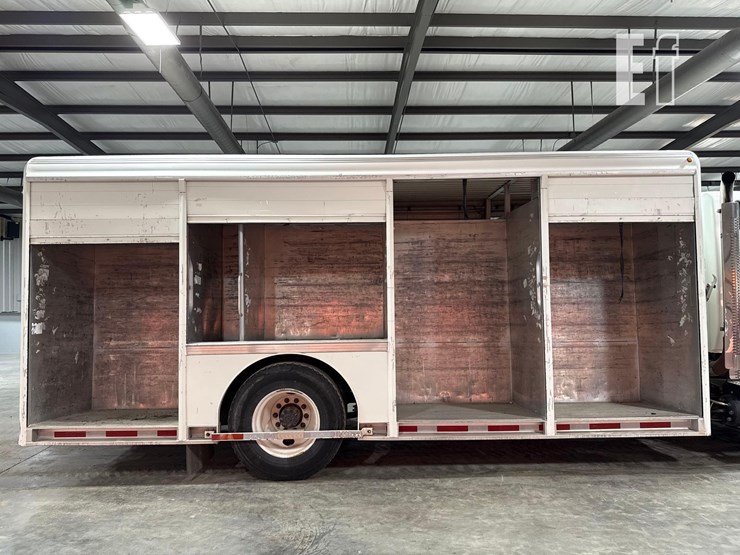 2014-international-durastar-4400-image-11