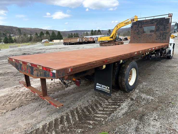 2018-hino-338-image-9