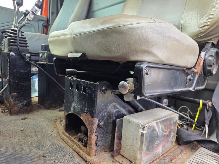 2002-international-7300-image-69