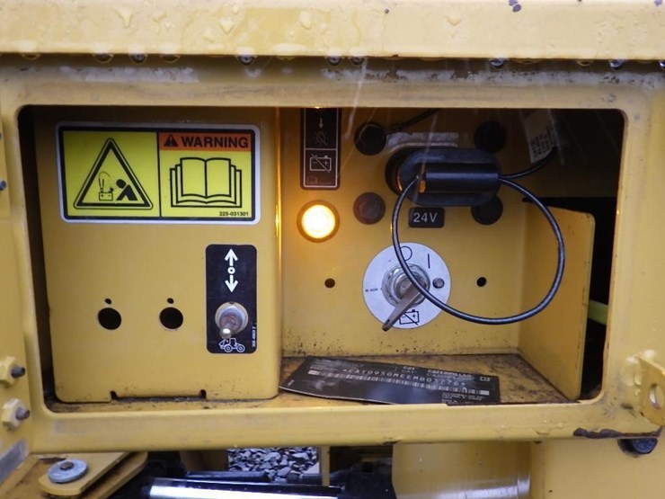 2017-caterpillar-950m-image-21