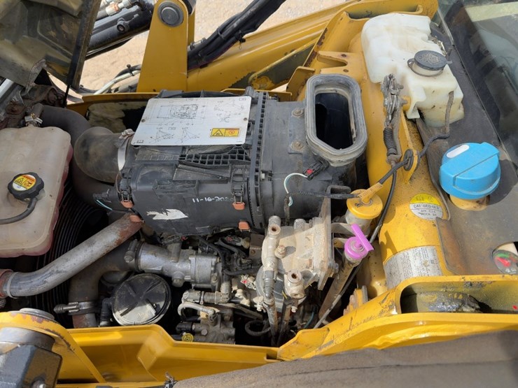 2012-caterpillar-420f-it-image-17