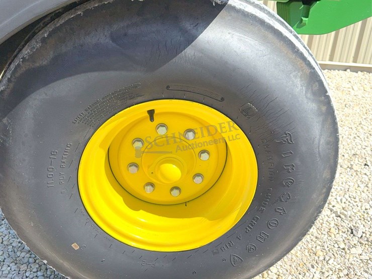 2004-john-deere-7320-image-17