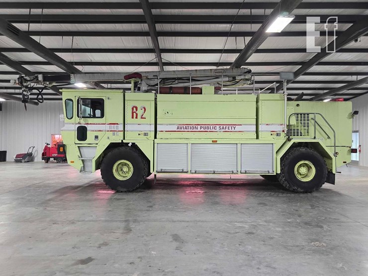 1996-oshkosh-t1500-image-5