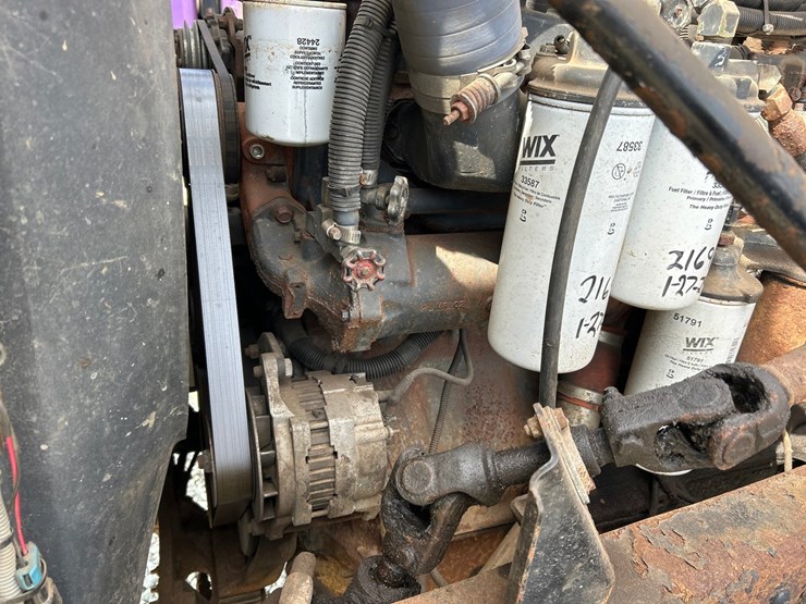 1999-mack-cl713-image-100