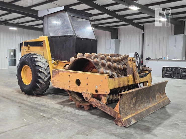 1996-caterpillar-cp-563c-image-2