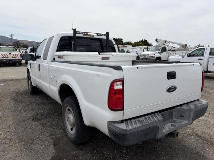 2008-ford-f250-image-4