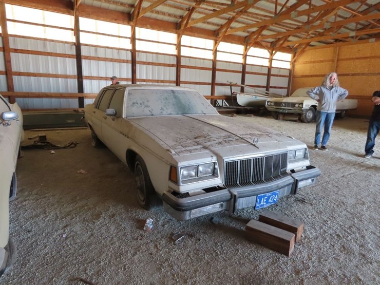 1983-buick-park-avenue-4dr-sedan-image-3