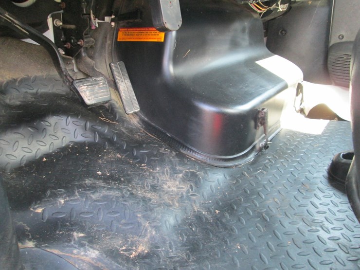 #46152-•-2005-chevrolet-s/a-single-cab-flatbed-truck-1gdg5c1e75f902740-image-29