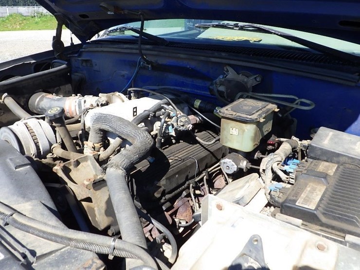 1996-gmc-3500-image-14