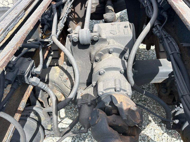 1999-mack-cl713-image-63