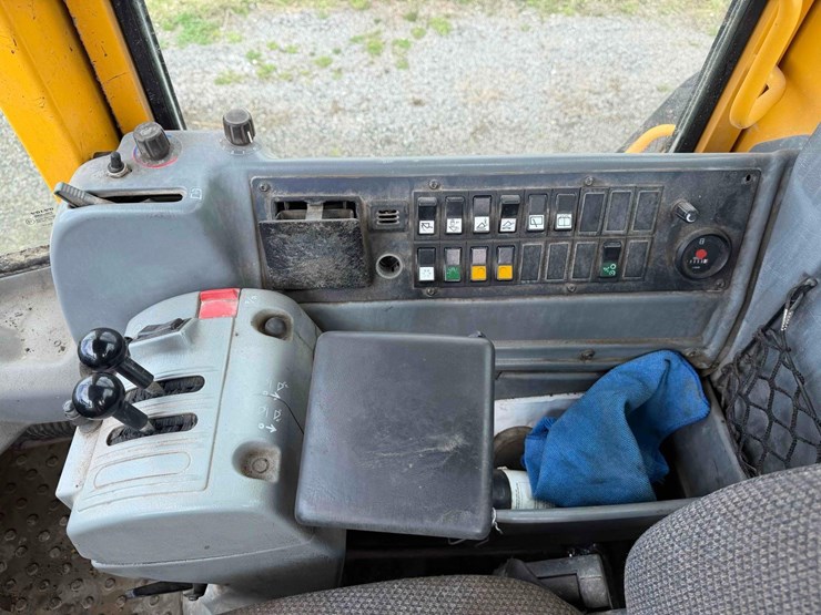 volvo-l180e-image-23