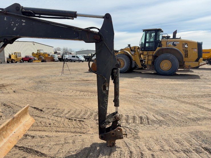 2007-takeuchi-tb135-image-9