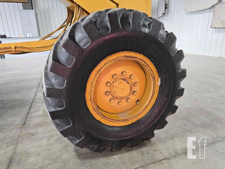 2007-caterpillar-140h-image-30