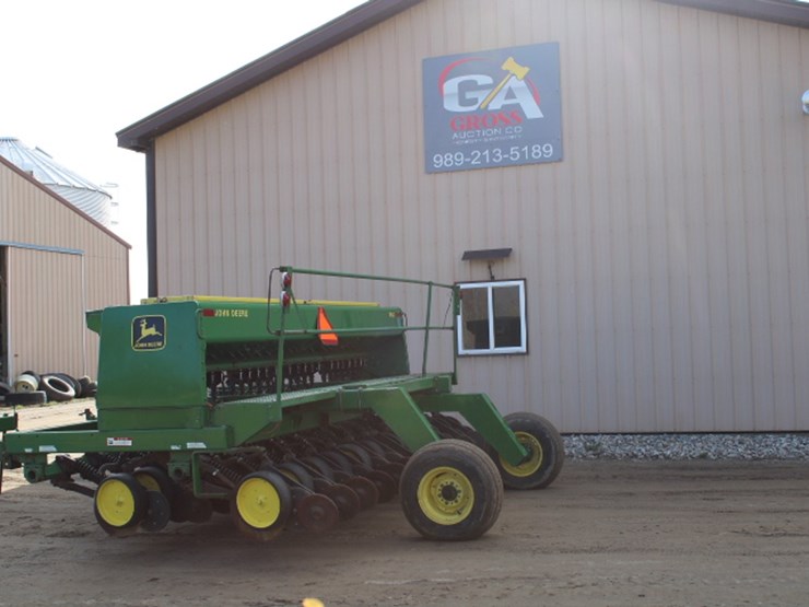 john-deere-750-image-4