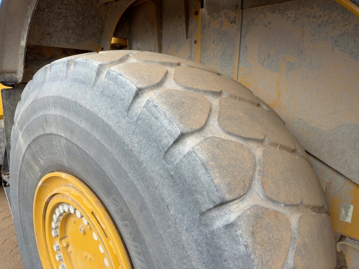 2017-caterpillar-980m-image-14