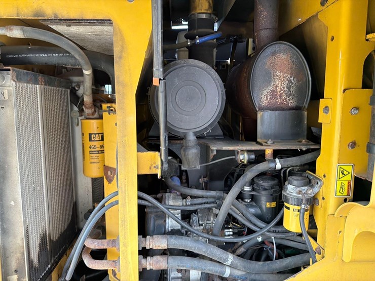 caterpillar-924g-image-17