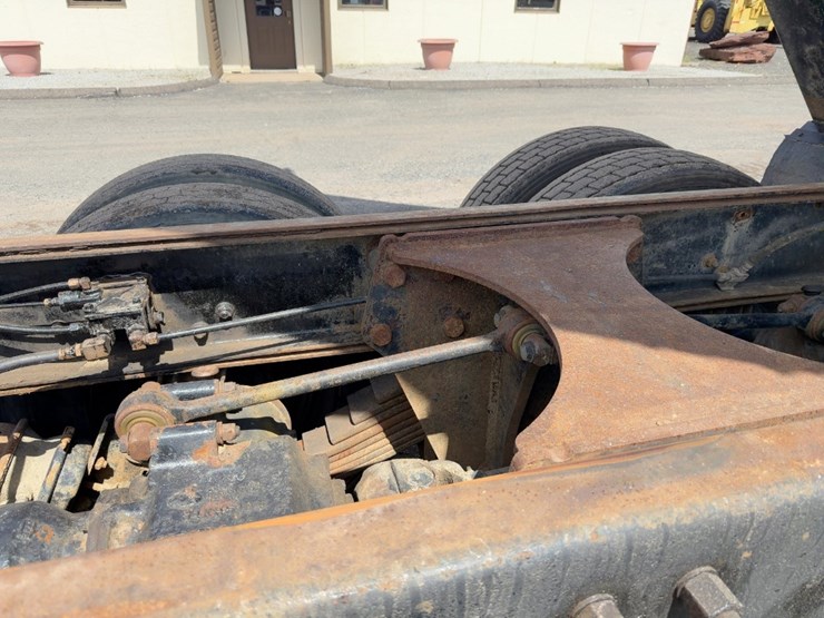 1998-mack-rd690s-image-18